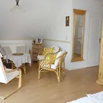 Haus Bernstein 1 아파트 *